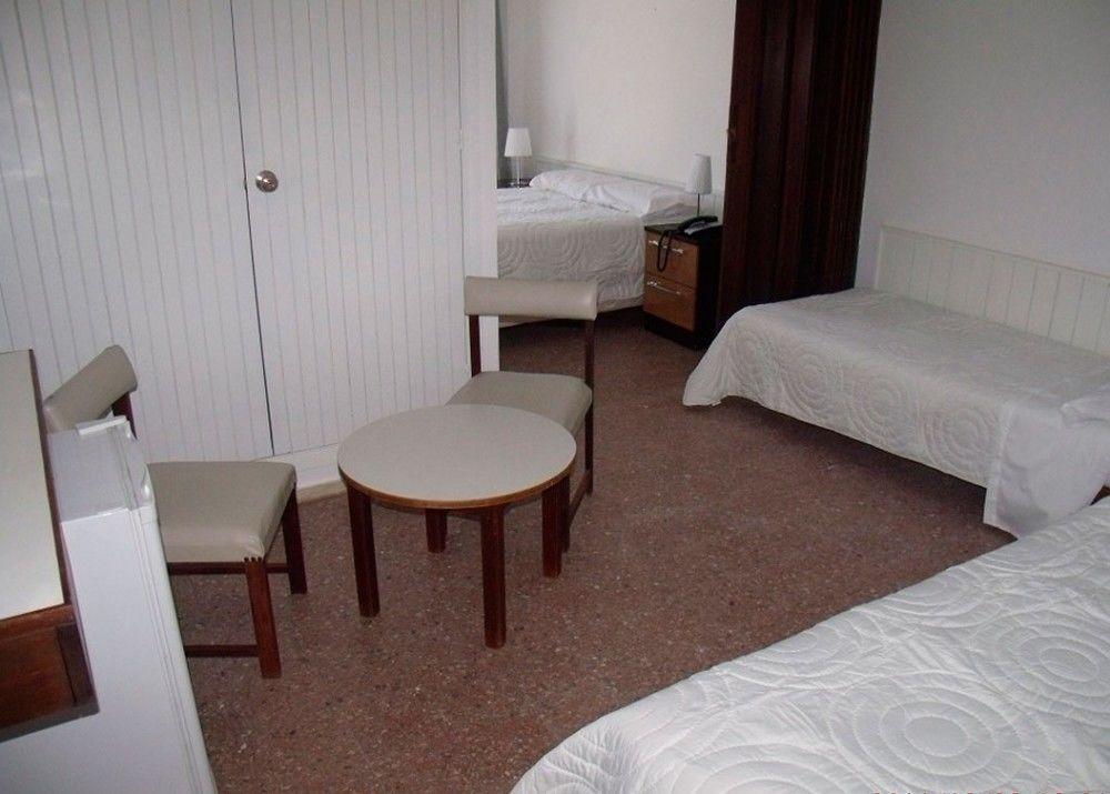 Hotel Puesta Del Sol Punta Ballena Eksteriør billede